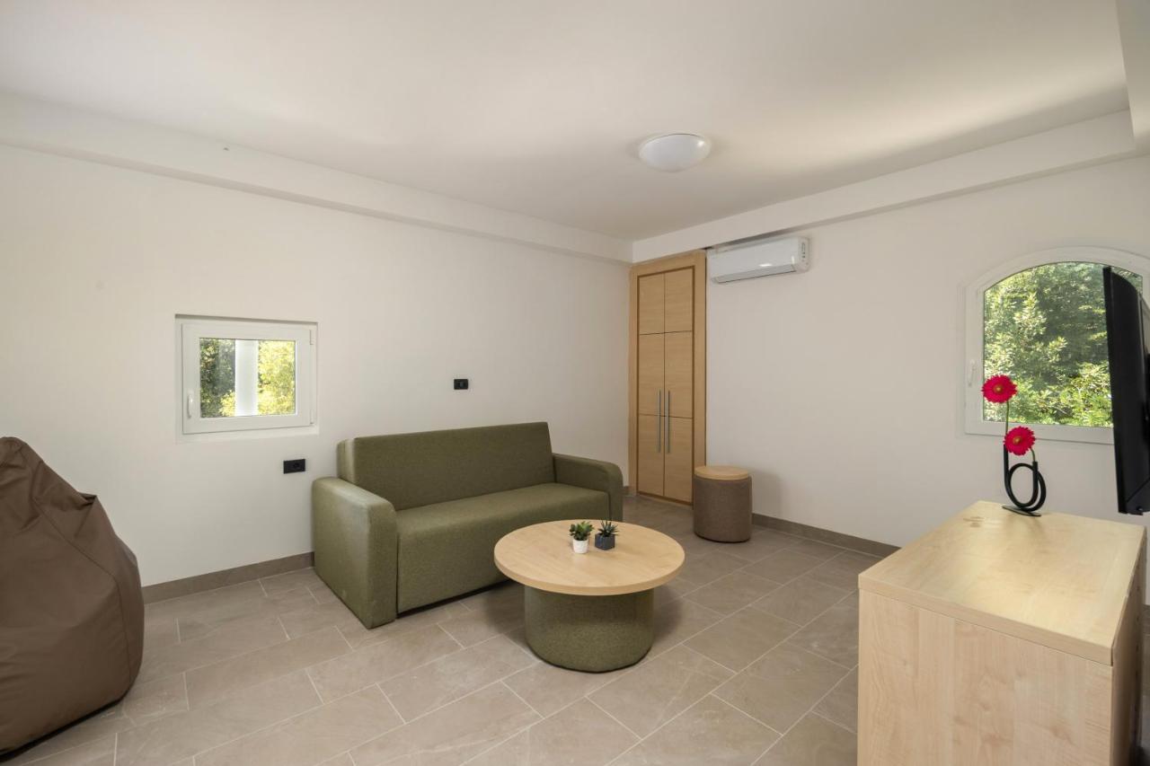 Hotel Delfin Omišalj Dış mekan fotoğraf