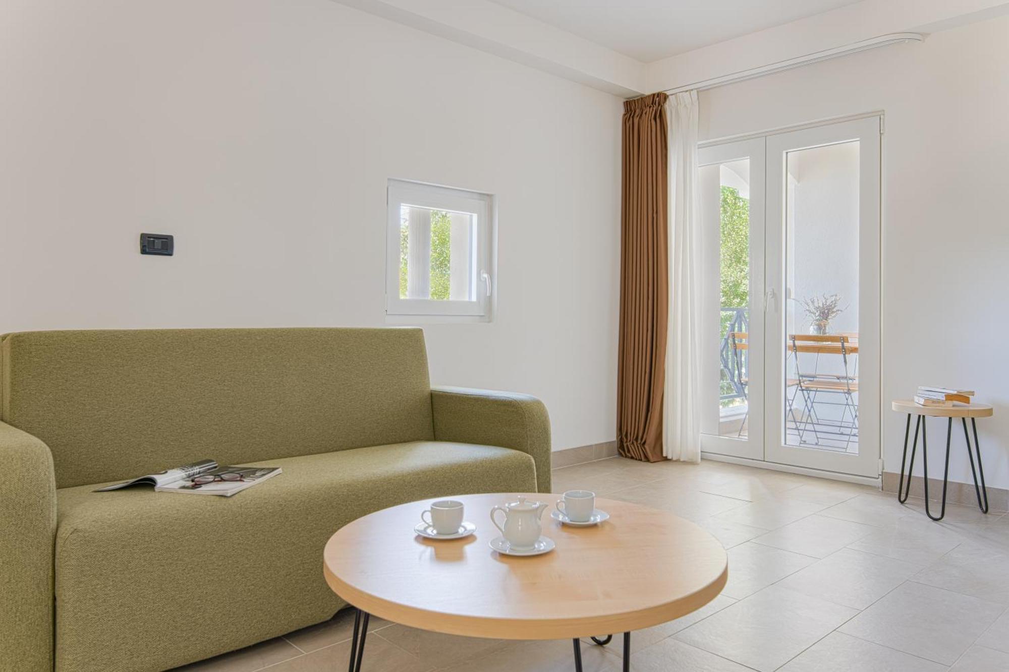 Hotel Delfin Omišalj Dış mekan fotoğraf