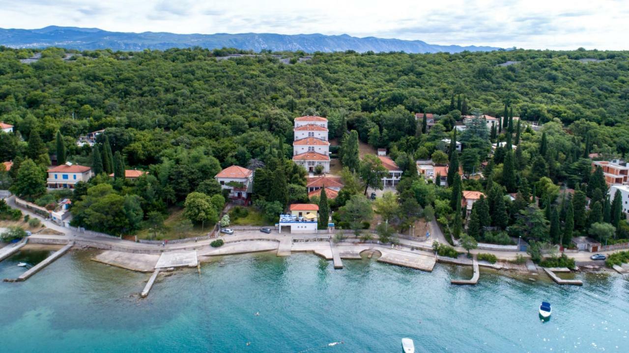Hotel Delfin Omišalj Dış mekan fotoğraf
