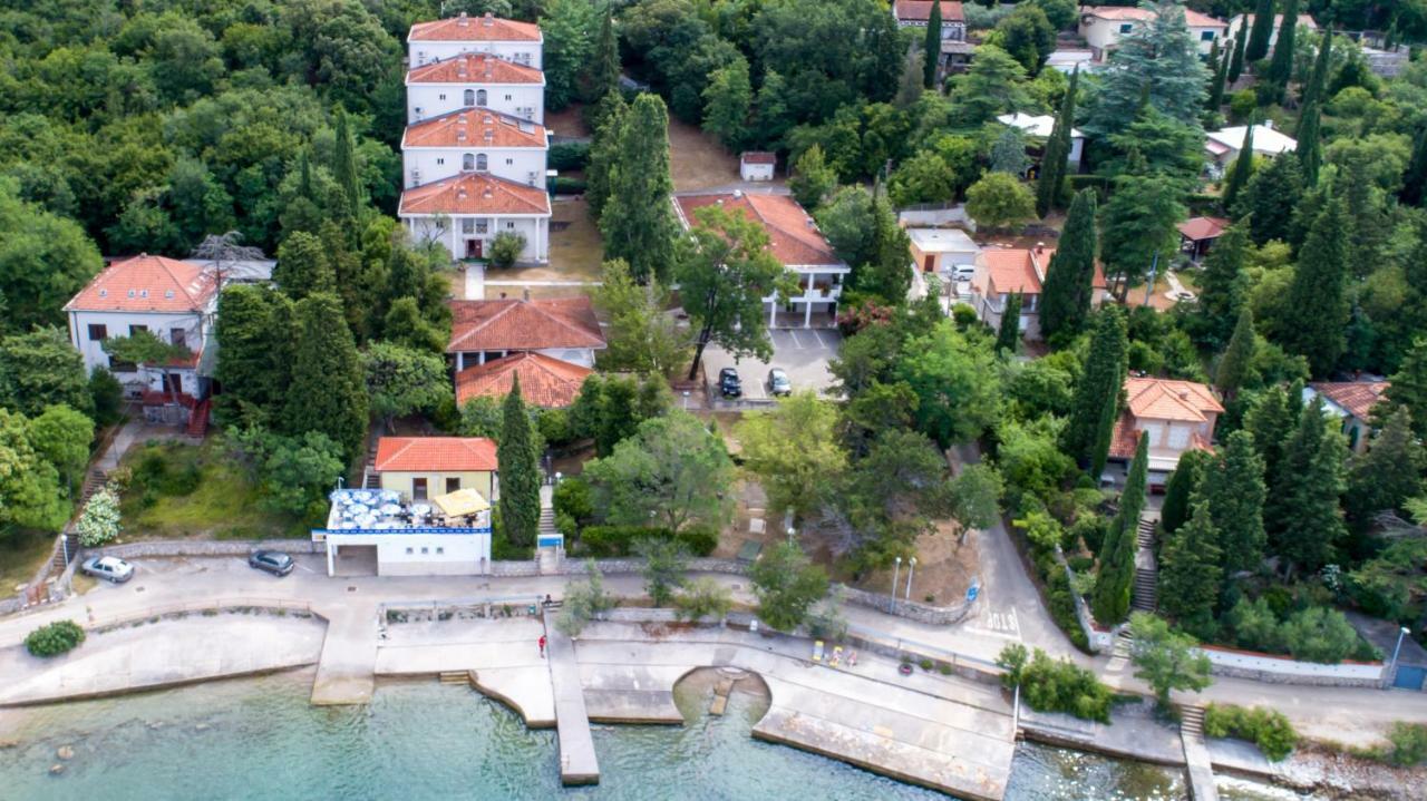 Hotel Delfin Omišalj Dış mekan fotoğraf